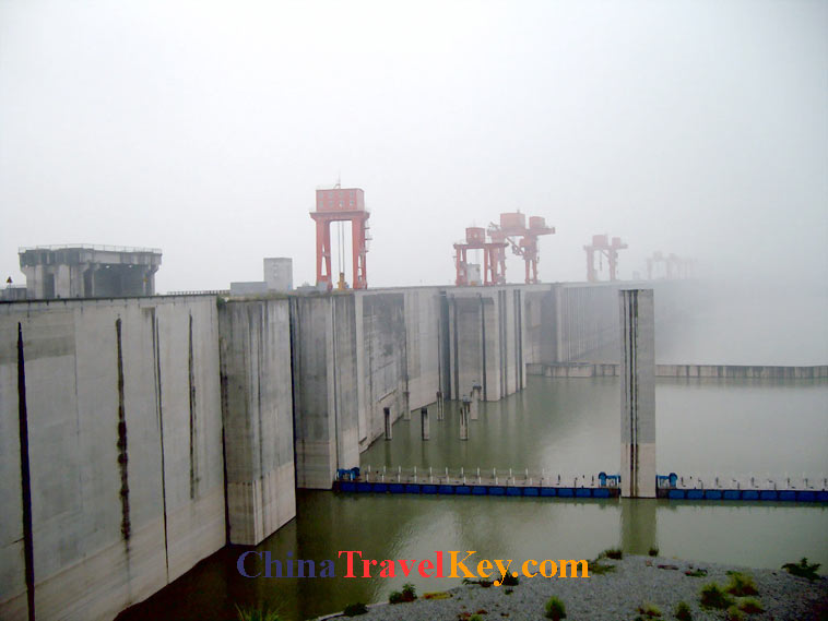 photo of Yichang Three Gorges Dam