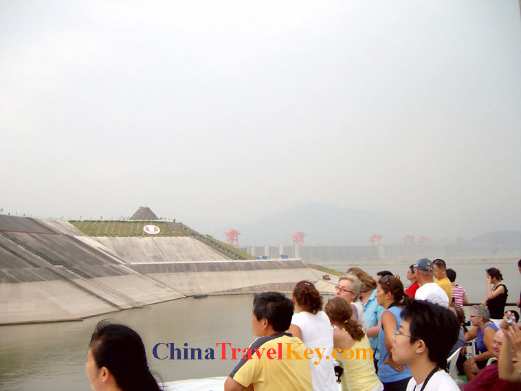 photo of Yichang Three Gorges Dam