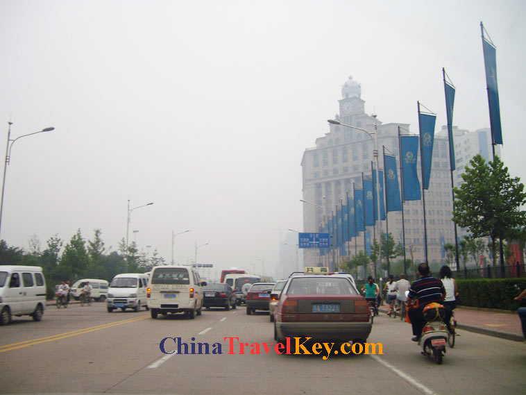 photo of zhengzhou street